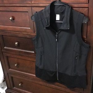 Mondetta Vest